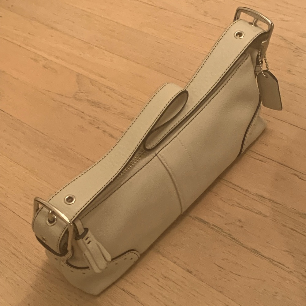 SOLD OUT Leather COACH bag in white